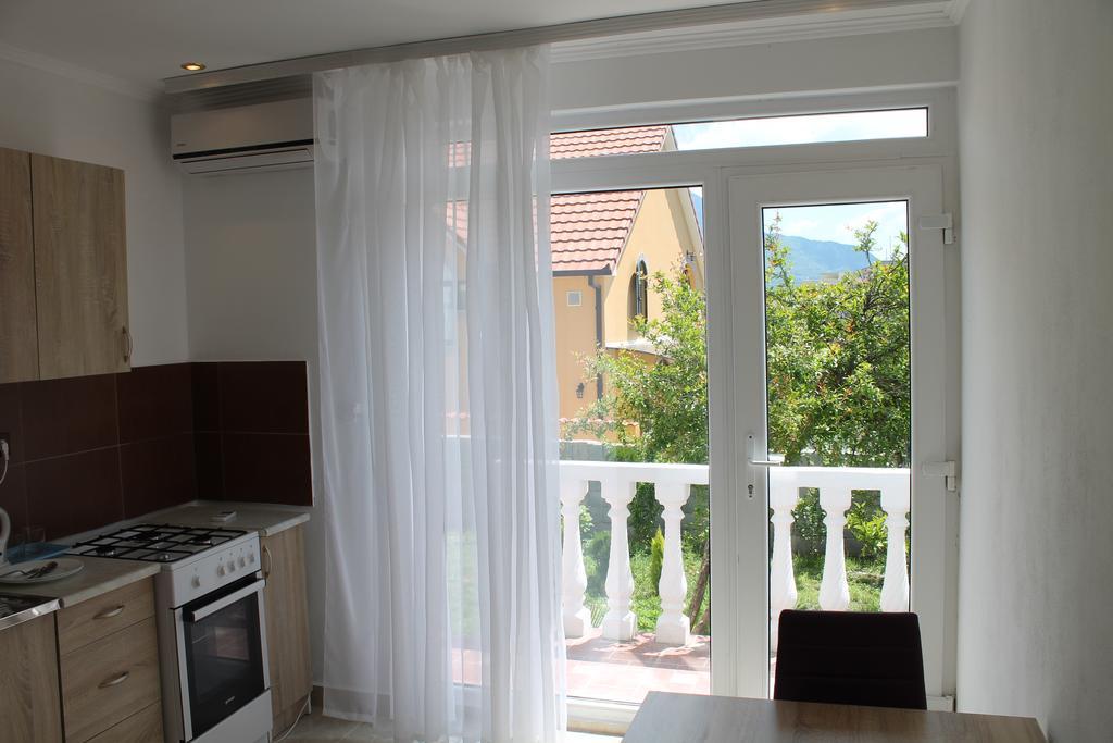 Rooms And Apartments Milana Bar Zewnętrze zdjęcie