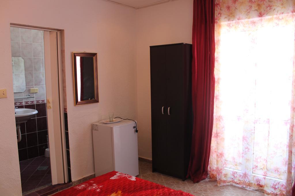 Rooms And Apartments Milana Bar Zewnętrze zdjęcie