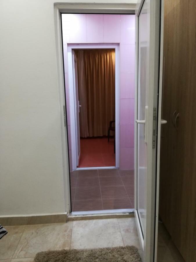Rooms And Apartments Milana Bar Zewnętrze zdjęcie